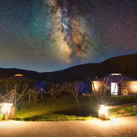 Glamping El Jardin De Las Delizias Valle Del Jerte (Adults Only) Casas del Castanar Exterior photo
