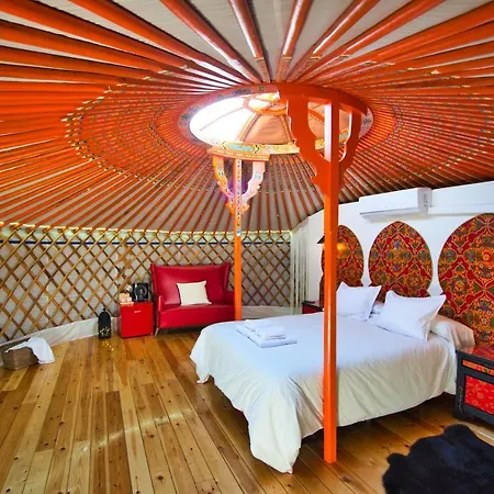 Glamping El Jardin De Las Delizias Valle Del Jerte (Adults Only) Casas del Castanar Exterior photo
