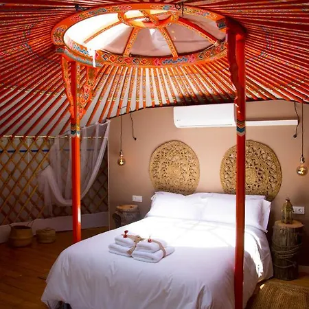 Glamping El Jardin De Las Delizias Valle Del Jerte (Adults Only) Casas del Castanar Exterior photo
